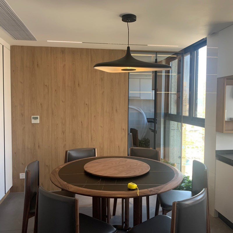 Carins Modern Minimalist ResinCreative Pendant Light, Black/White - Lumpaz