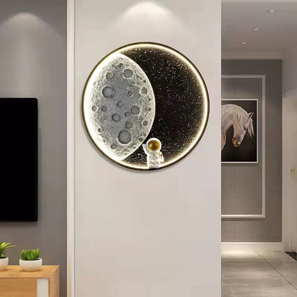 Elif Astronaut Round Moon Black Wall Lamp, Metal - Lumpaz