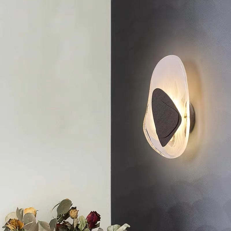Chan Art Deco Irregular Metal/Acrylic Wall Lamp, Black/Gold - Lumpaz