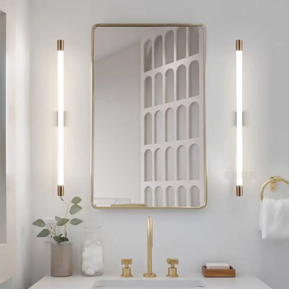 Edge Modern Gold Mirror Front Vanity Wall Lamp, Metal/Acrylic - Lumpaz