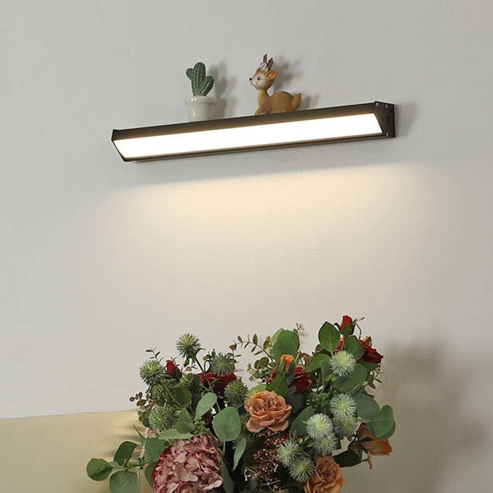 Orr Minimalist Metal Linear Trigonal Columnar Sconce Wall Lamp, Black/White - Lumpaz