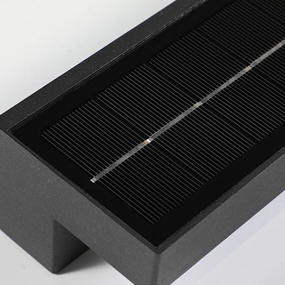 Orr Minimalist Solar Linear Acrylic Outdoor Wall Lamp, Black - Lumpaz