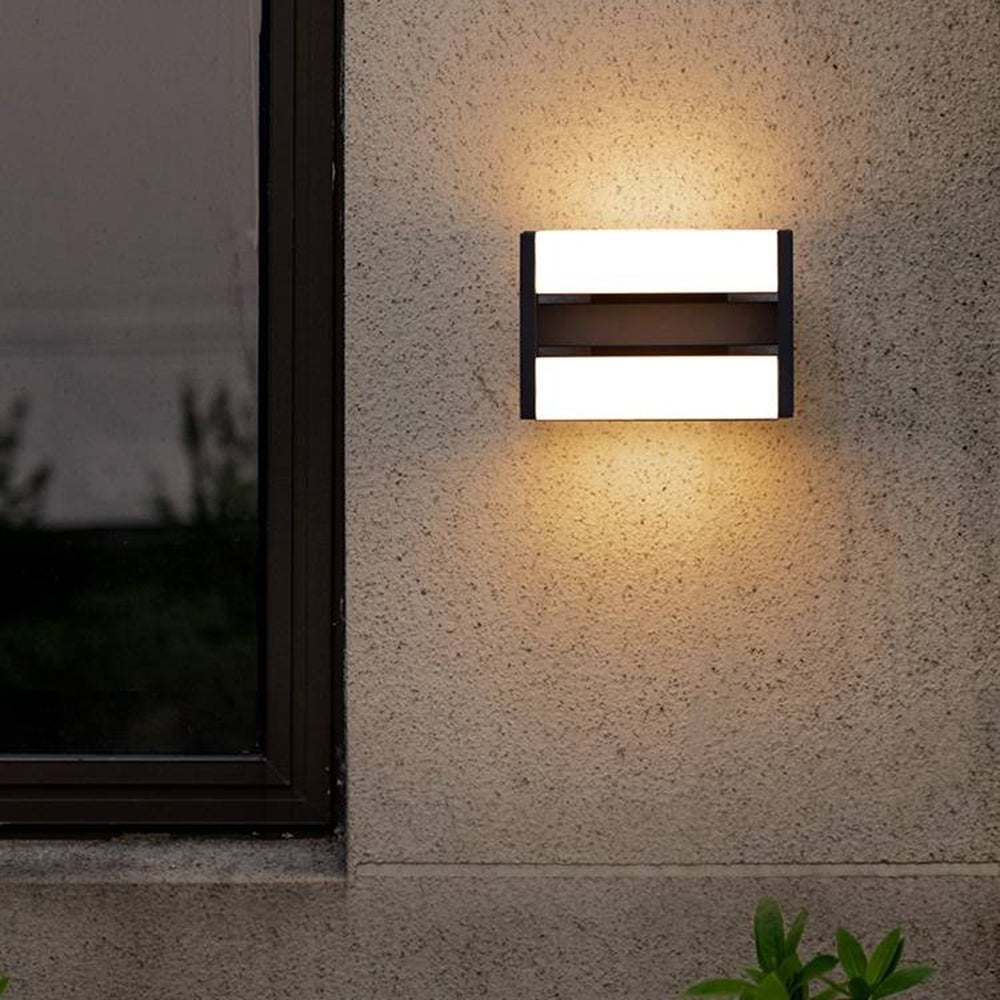Orr Mondern Rectangular Rotatable Metal Outdoor Wall Lamp, Black - Lumpaz