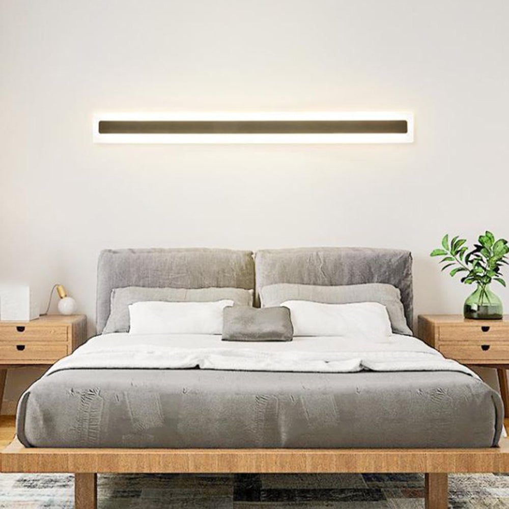 Edge Minimalist Linear Metal/Acrylic Wall Lamp, Bathroom - Lumpaz