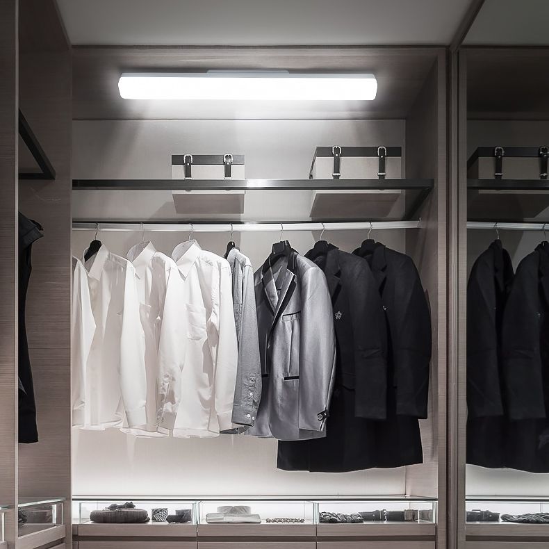 Edge Modern Rectangular Acrylic Modern Wall Lamp, White - Lumpaz