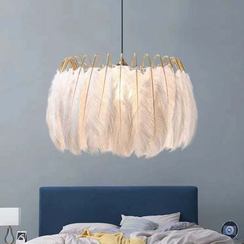O'Moore Elegant Feather Pendant Light, Black/White, Bedroom/Living Room - Lumpaz