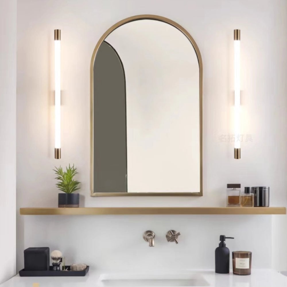 Edge Modern Gold Mirror Front Vanity Wall Lamp, Metal/Acrylic - Lumpaz