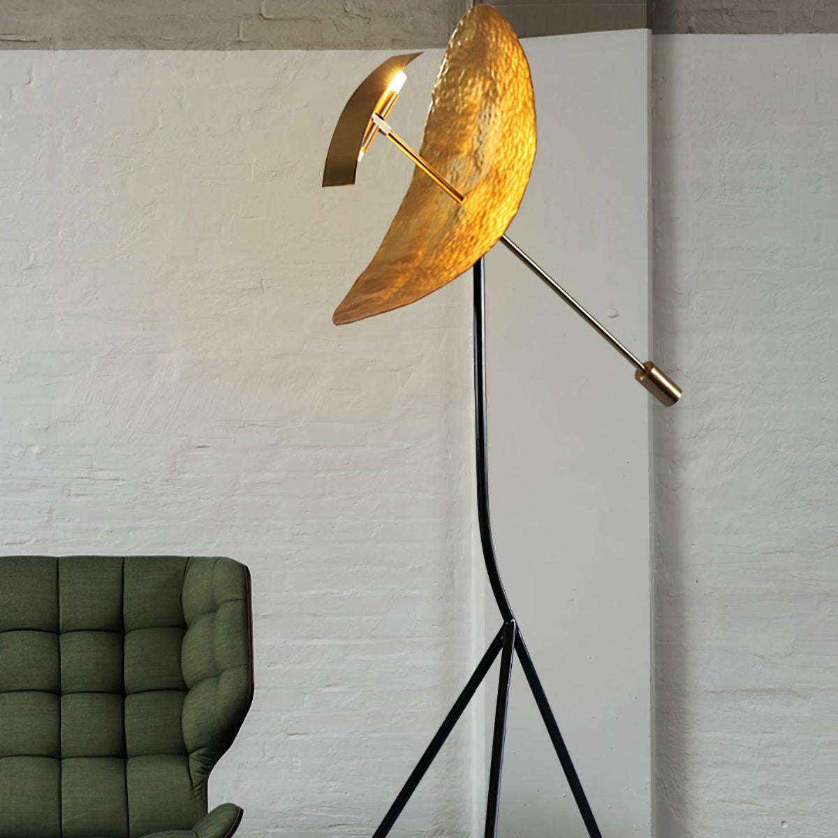Salgado Floor Lamp Tripod Reflection Postmodern, Metal, Gold, Living Room - Lumpaz
