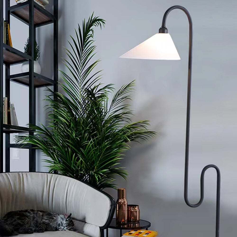 Salgado Postmodern Metal Curved Floor Lamp - Lumpaz