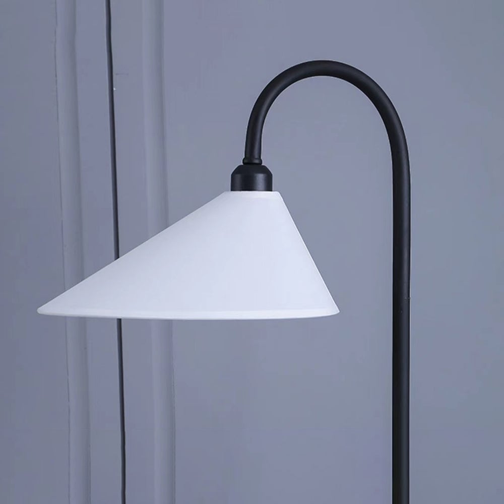Salgado Postmodern Metal Curved Floor Lamp - Lumpaz