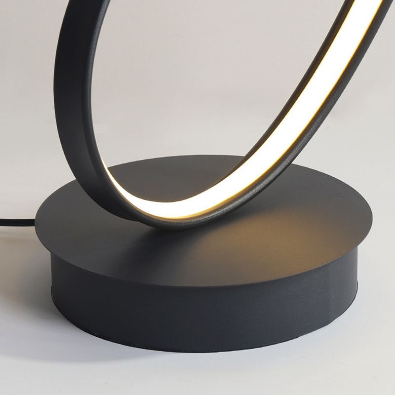 Modern Steamline Minimalist linear Floor Lamp, White/Black - Lumpaz