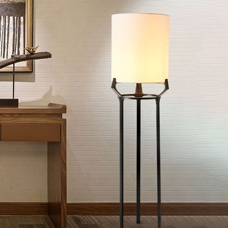 Eryn Contemporary Tripod Metal Fabric Floor Lamp, White - Lumpaz