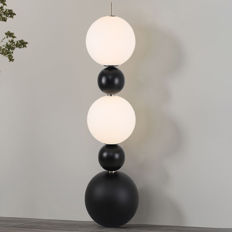 Valentina Modern Ball-shaped Resin Glass Floor Lamp,Black /White - Lumpaz