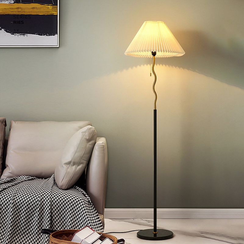 Ozawa Vintage Retro Geometric Pleated Metal Fabric Floor Lamp, Black - Lumpaz