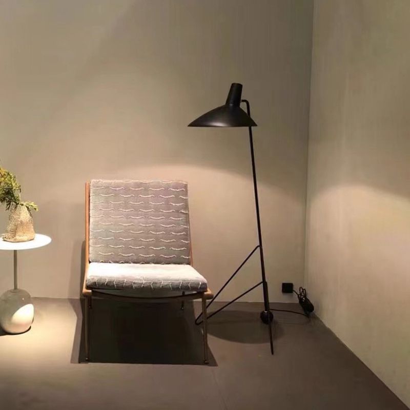 Salgado Modern Minimalist Geometric Tripod Metal Floor Lamp, Black - Lumpaz