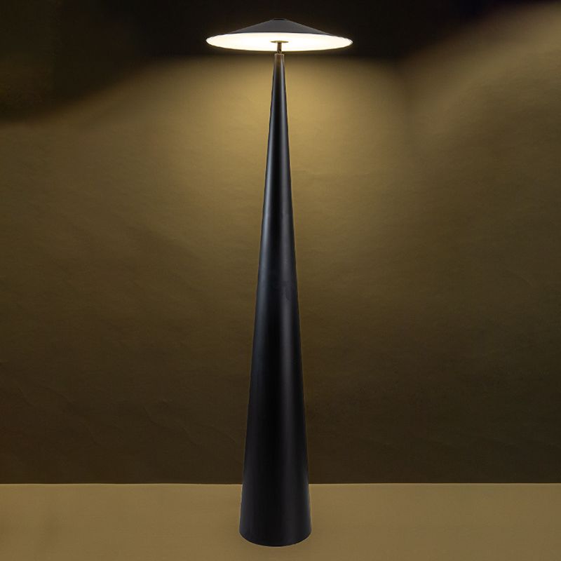 Salgado Modern Saucer Shaped Metal Floor Lamp, Black - Lumpaz