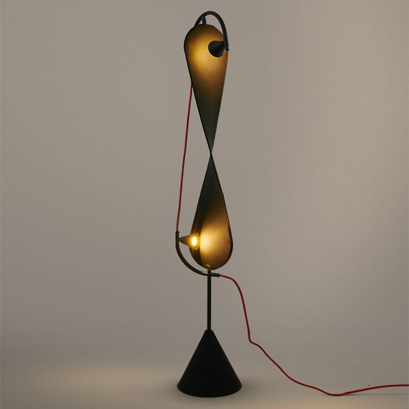 Salgado Modern Minimalist Geometric Metal Floor Lamp, Black - Lumpaz