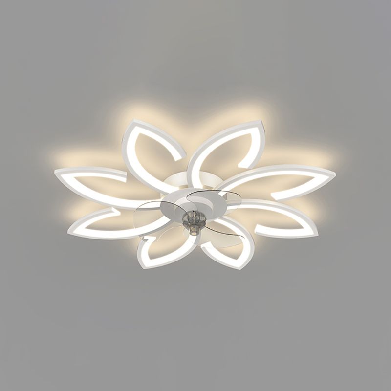 Hana Modern Flower Ceiling Fan with Light, 3 Color, L 25.5"/27"/31"/35.5" - Lumpaz