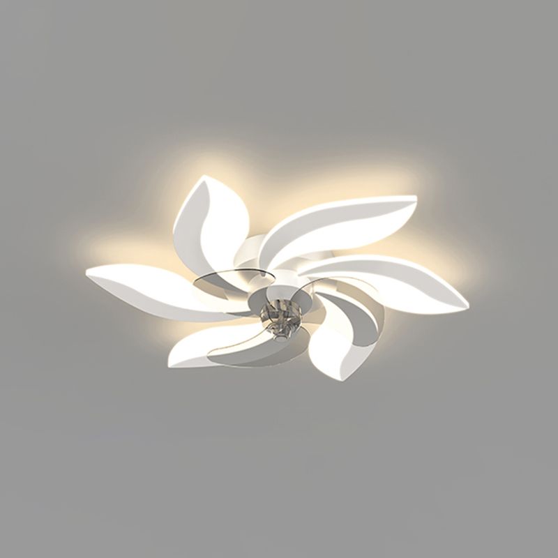 Hana Modern Flower Ceiling Fan with Light, 3 Color, L 25.5"/27"/31"/35.5" - Lumpaz