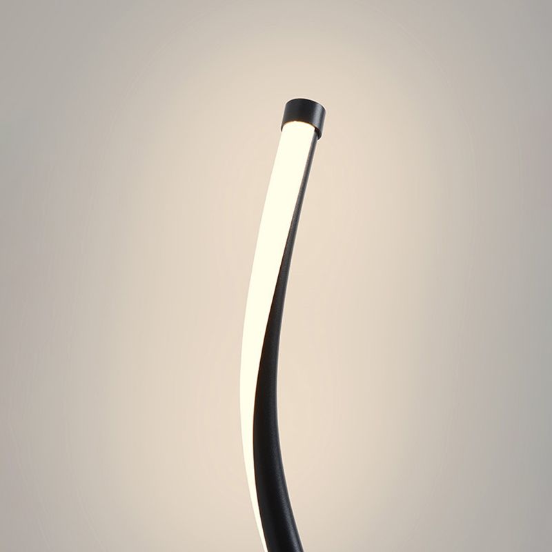 Modern Linear Metal Acrylic Floor Lamp, Black/White - Lumpaz