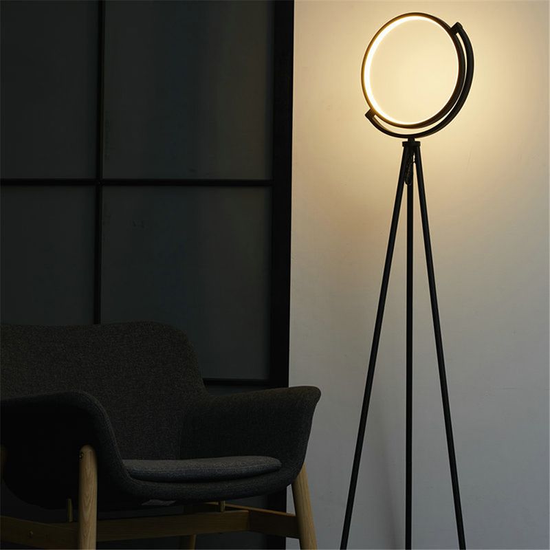 Salgado Modern Circle Tripod Metal Floor Lamp, Black/Gold - Lumpaz