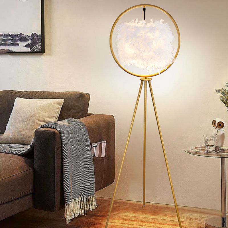 O'Moore Elegant Feather Ring Tripod Floor Lamp, Black/Gold - Lumpaz