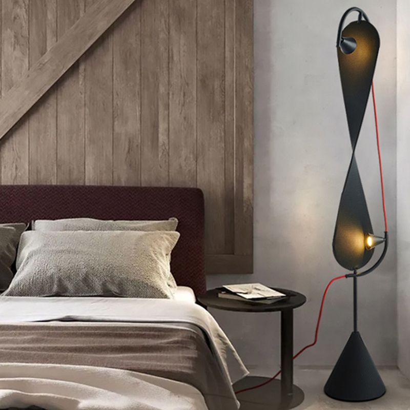 Salgado Modern Minimalist Geometric Metal Floor Lamp, Black - Lumpaz