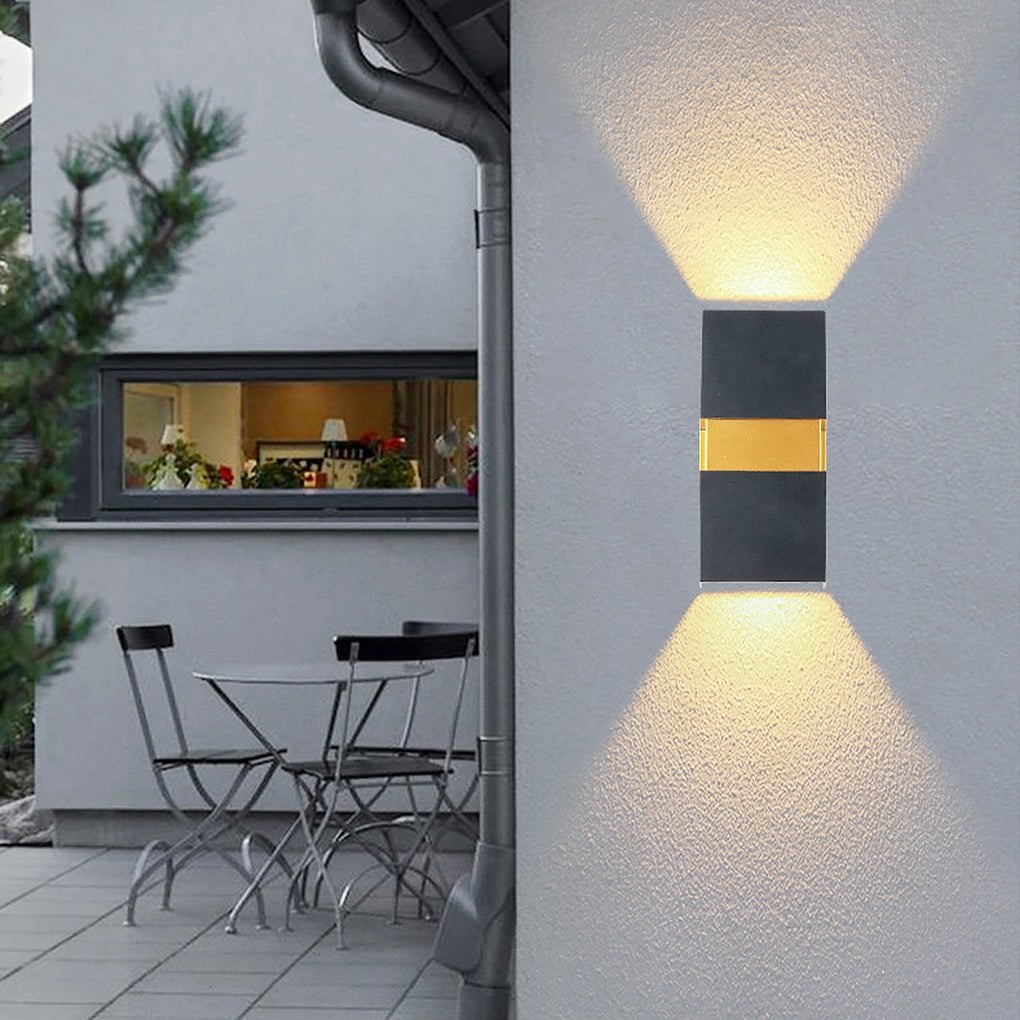 Modern Minimalist Outdoor LED Waterproof Wall Light for Villa Balcony Aisle Lighting - Lumpaz