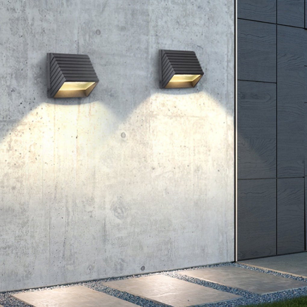 Modern Minimalist Outdoor Waterproof LED Wall Light for Villa Garden Balcony Stairs - Lumpaz