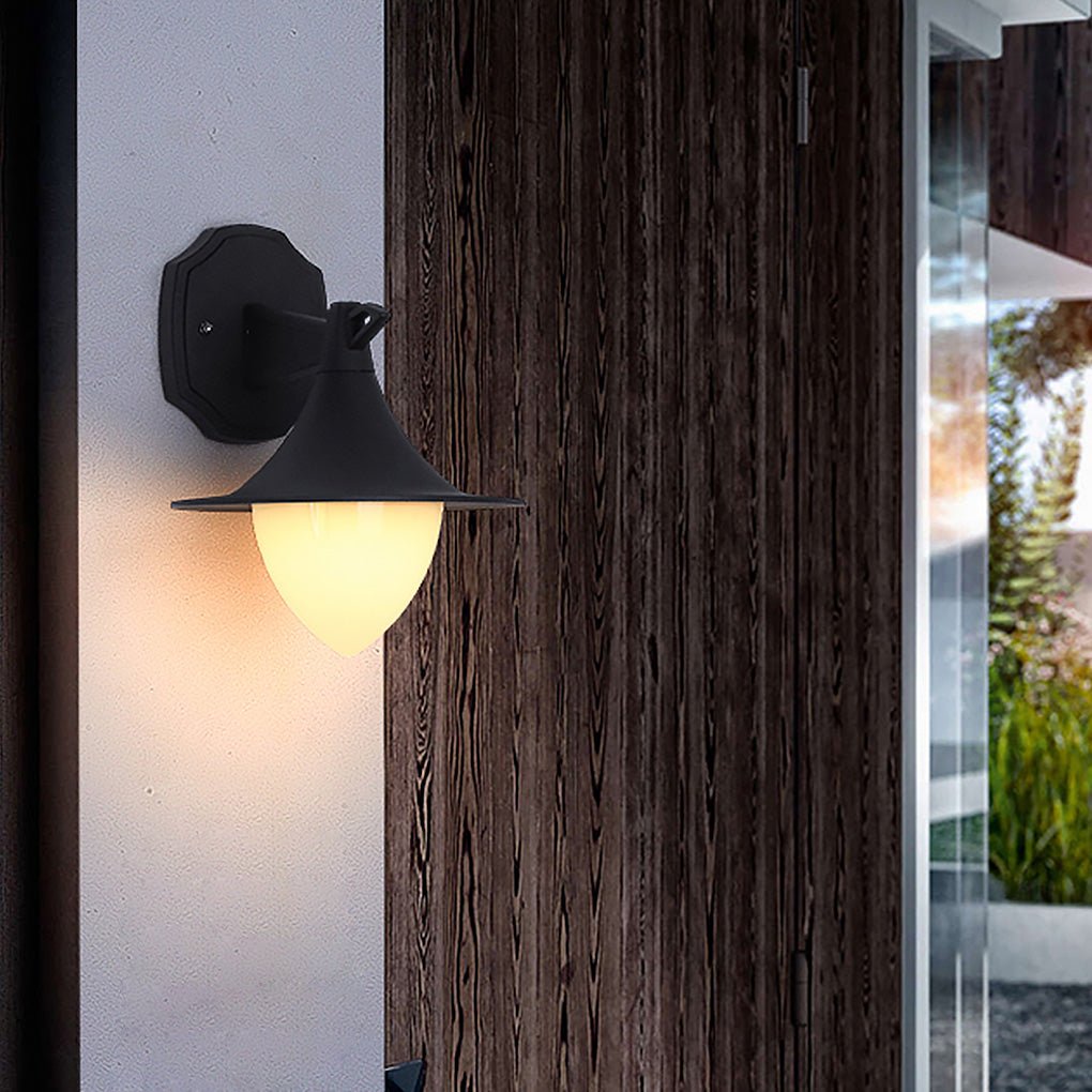 Retro Classic Outdoor Waterproof LED Wall Light for Villa Balcony Garden - Lumpaz