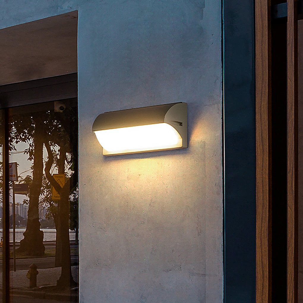 Modern Minimalist LED Waterproof Wall Light for Outdoor Villa Courtyard Balcony - Lumpaz
