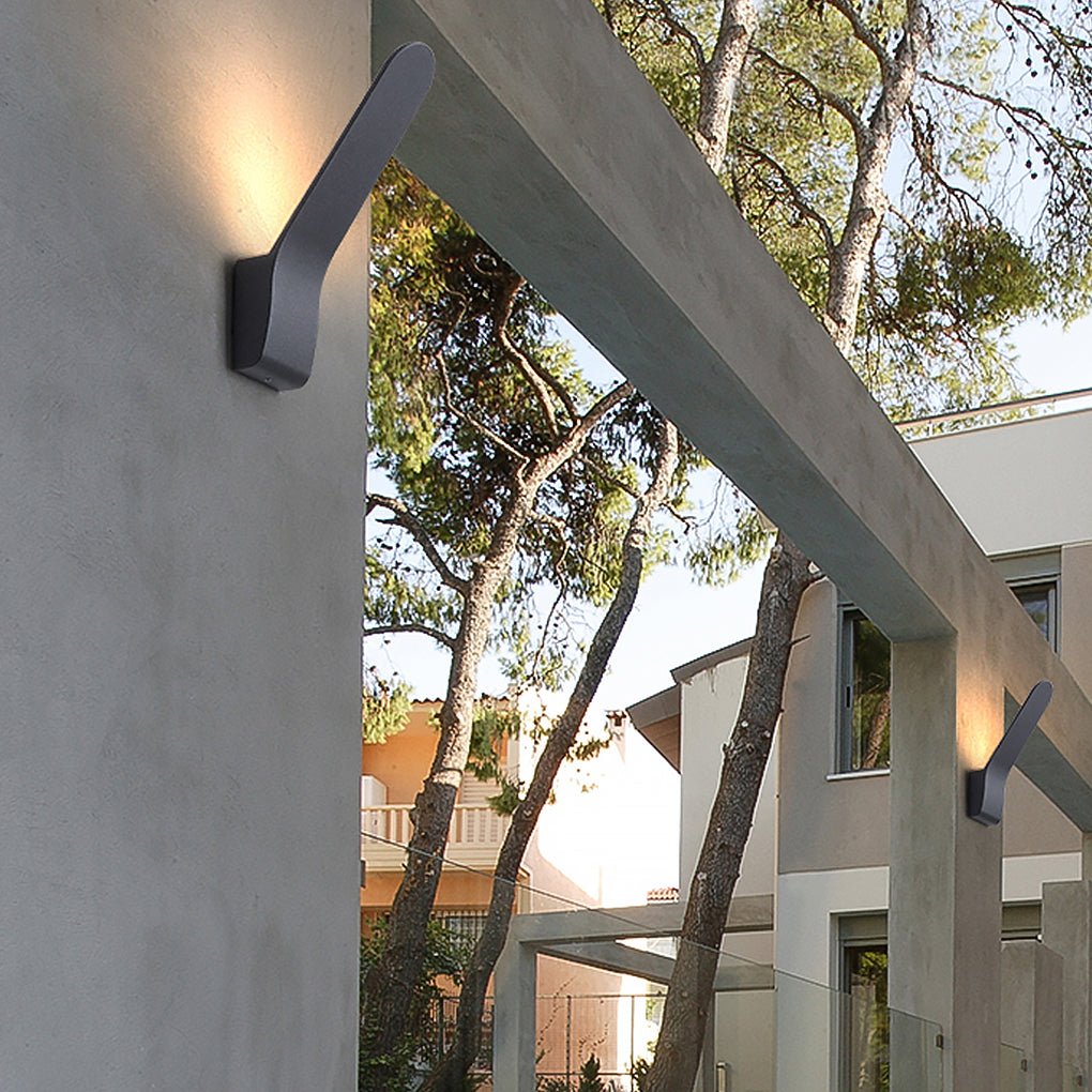 Modern Minimalist LED Waterproof Wall Light for Outdoor Courtyard Aisle Balcony - Lumpaz