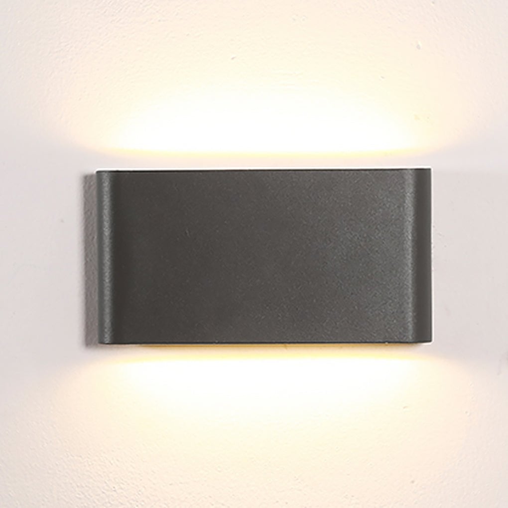 Minimalist Outdoor Waterproof LED Exterior Wall Light for Garden Balcony - Lumpaz