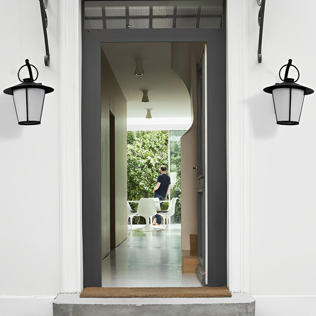 Waterproof Creative Round Glass Shade American Style Outdoor Wall Lamp - Lumpaz