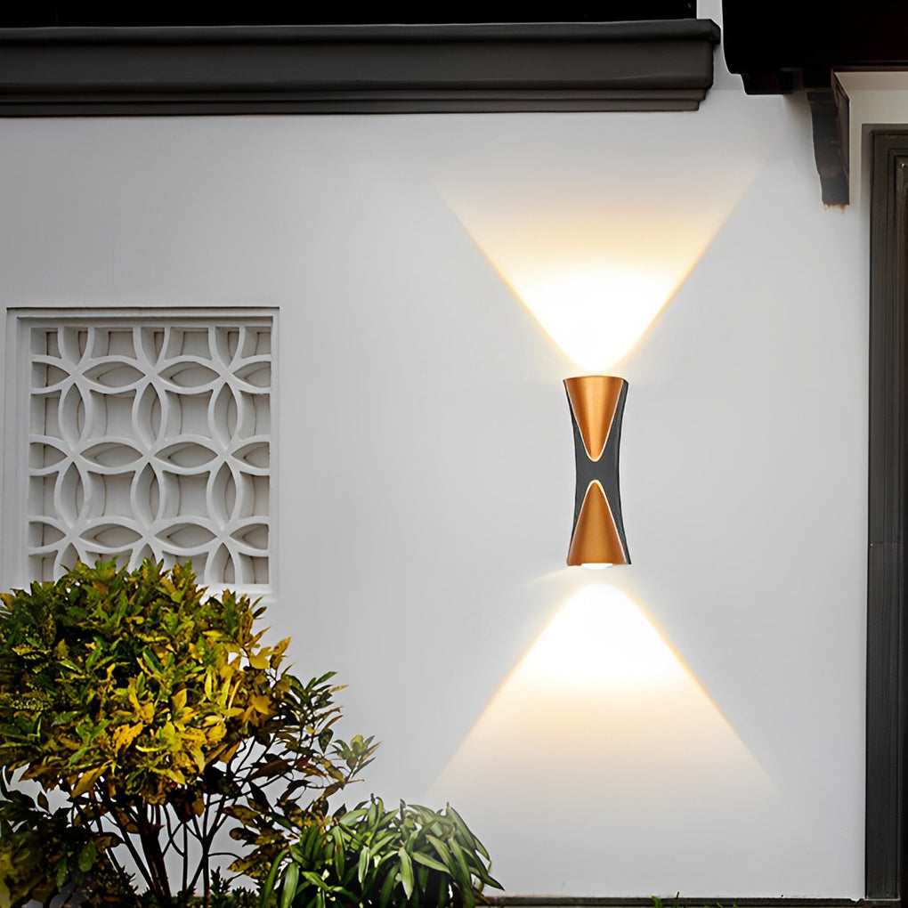 Creative Up and Down Lights LED Waterproof Modern Outdoor Wall Lamp - Lumpaz