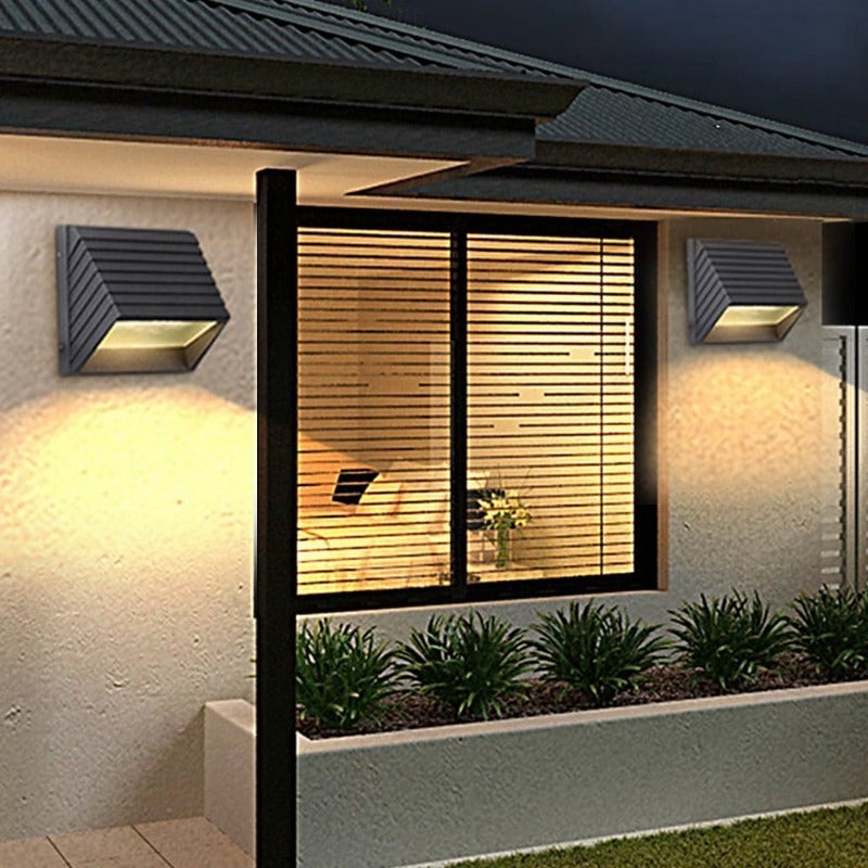 Modern Minimalist Outdoor Waterproof LED Wall Light for Villa Garden Balcony Stairs - Lumpaz