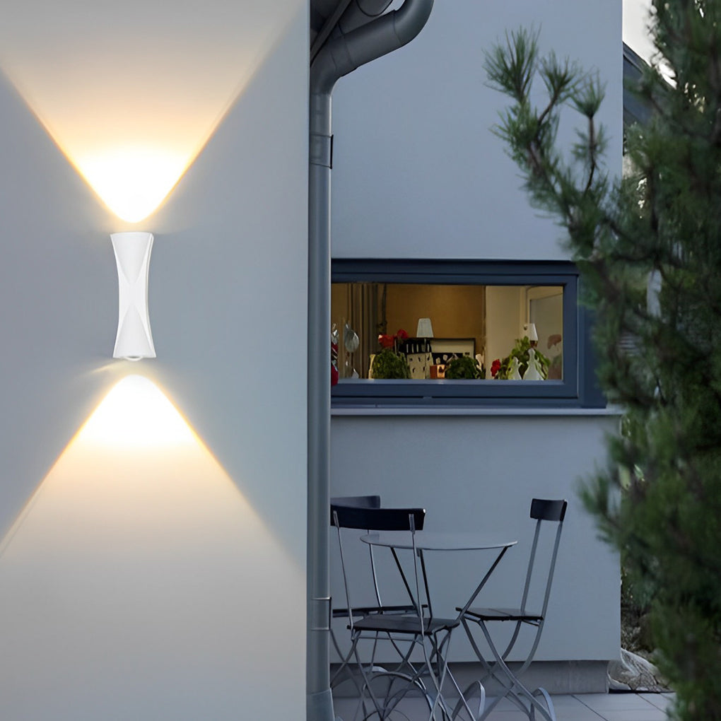 Creative Up and Down Lights LED Waterproof Modern Outdoor Wall Lamp - Lumpaz