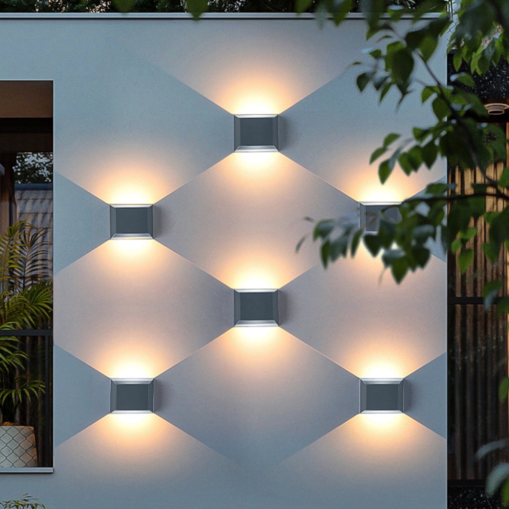Modern Minimalist Waterproof LED Wall Light for Outdoor Villa Courtyard Garden - Lumpaz