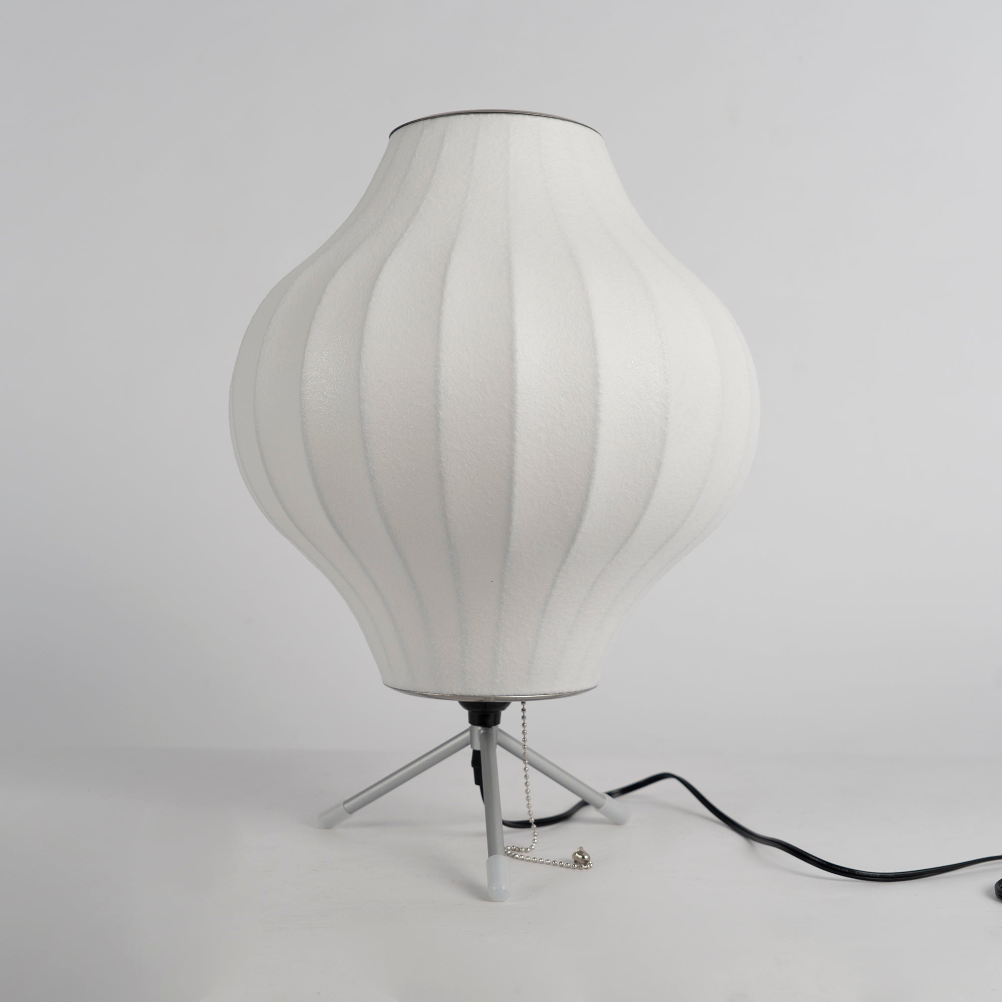 Nelson Tripod Table Lamp - Lumpaz