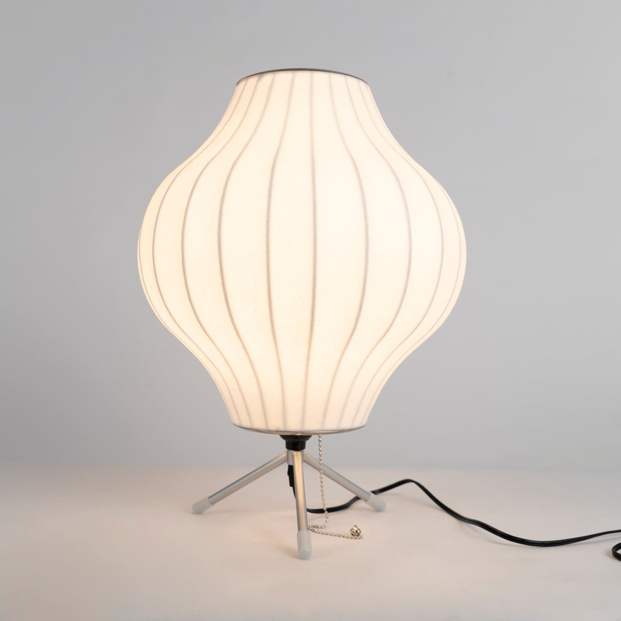 Nelson Tripod Table Lamp - Lumpaz