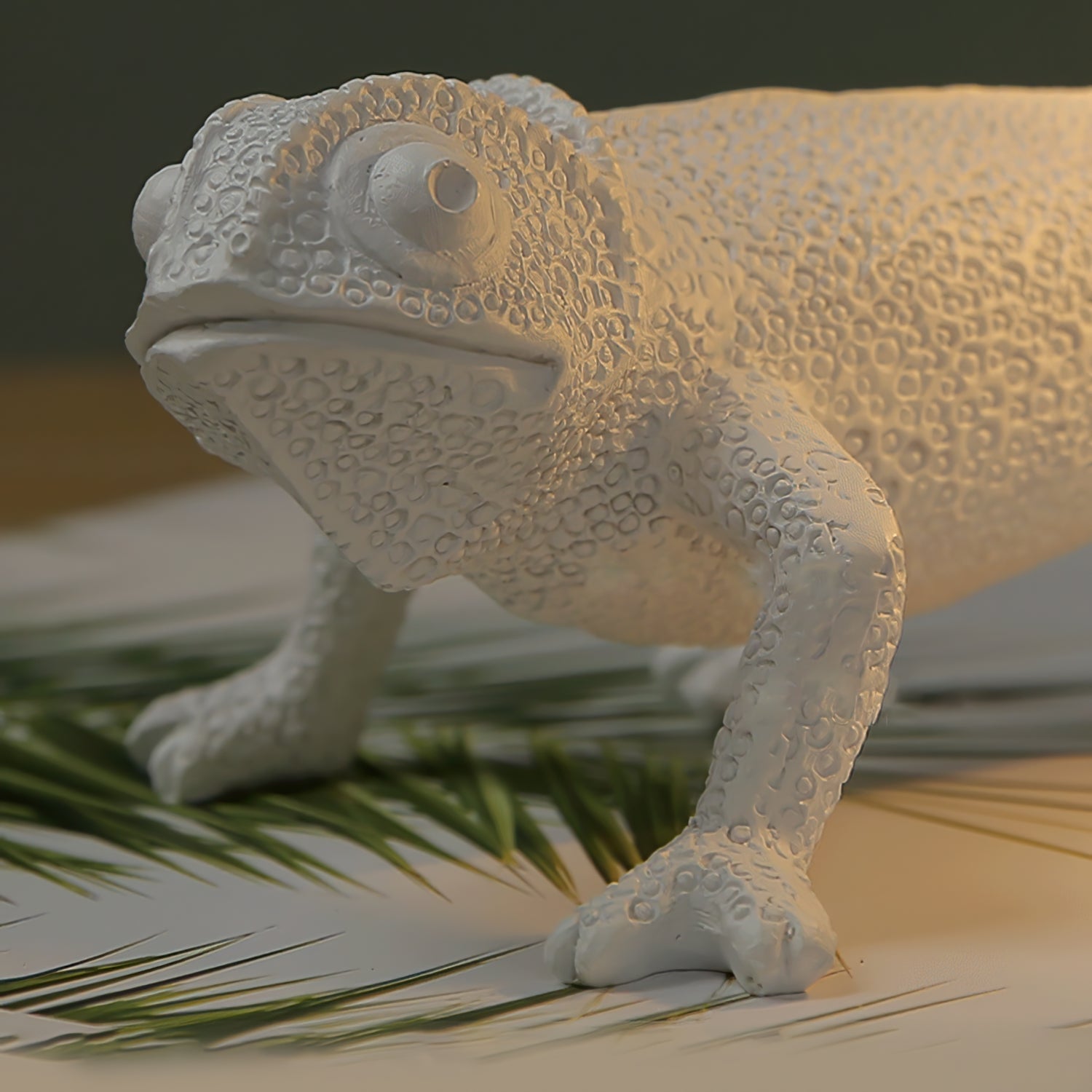 Chameleon Table Lamp - Lumpaz