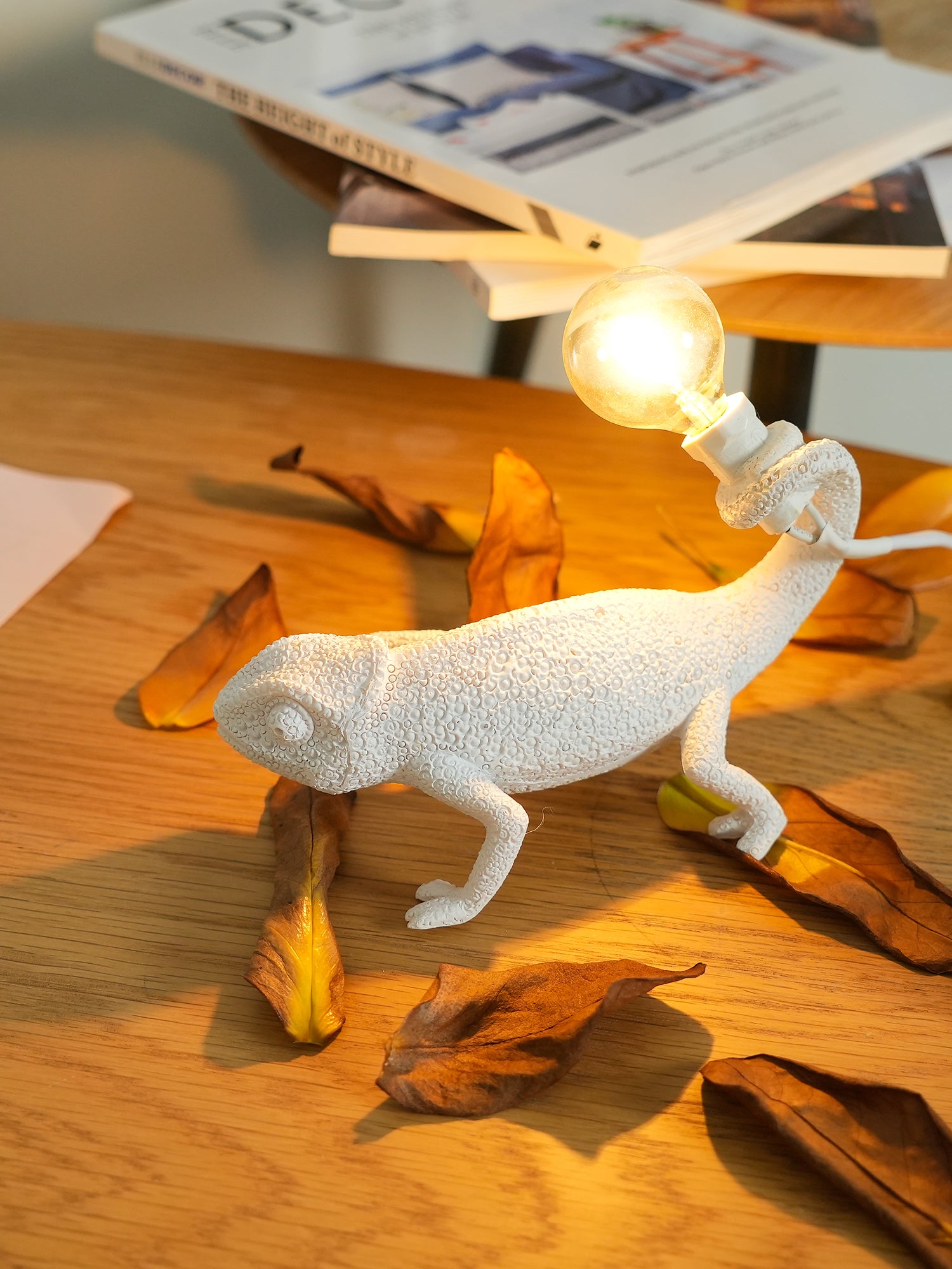 Chameleon Table Lamp - Lumpaz
