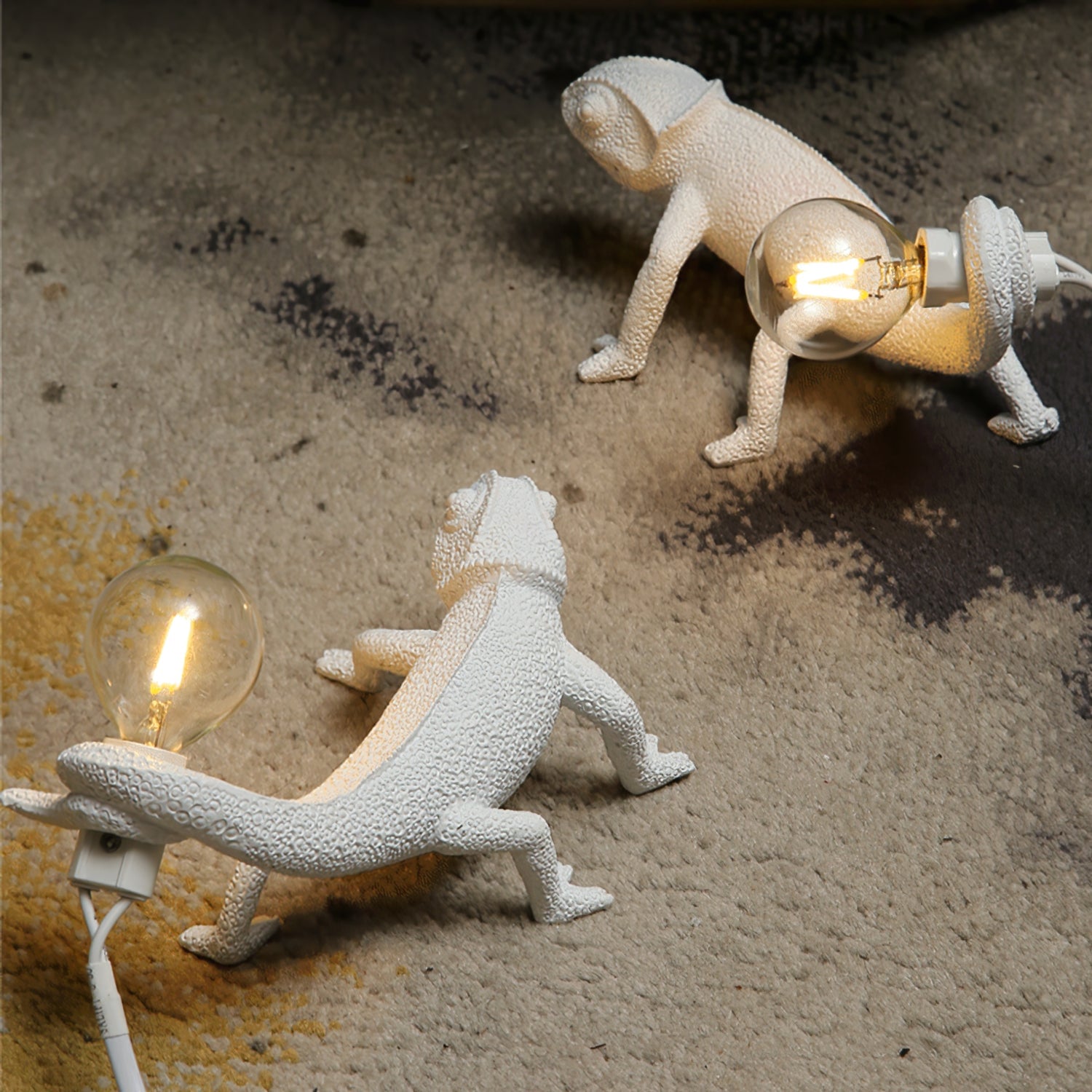 Chameleon Table Lamp - Lumpaz