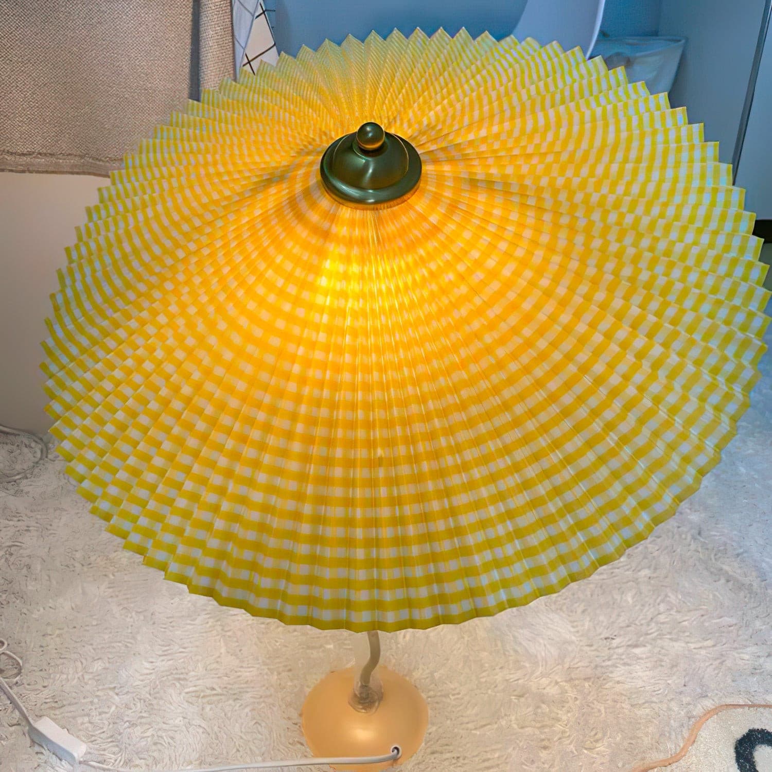 Wiggly Pleated Table Lamp - Lumpaz