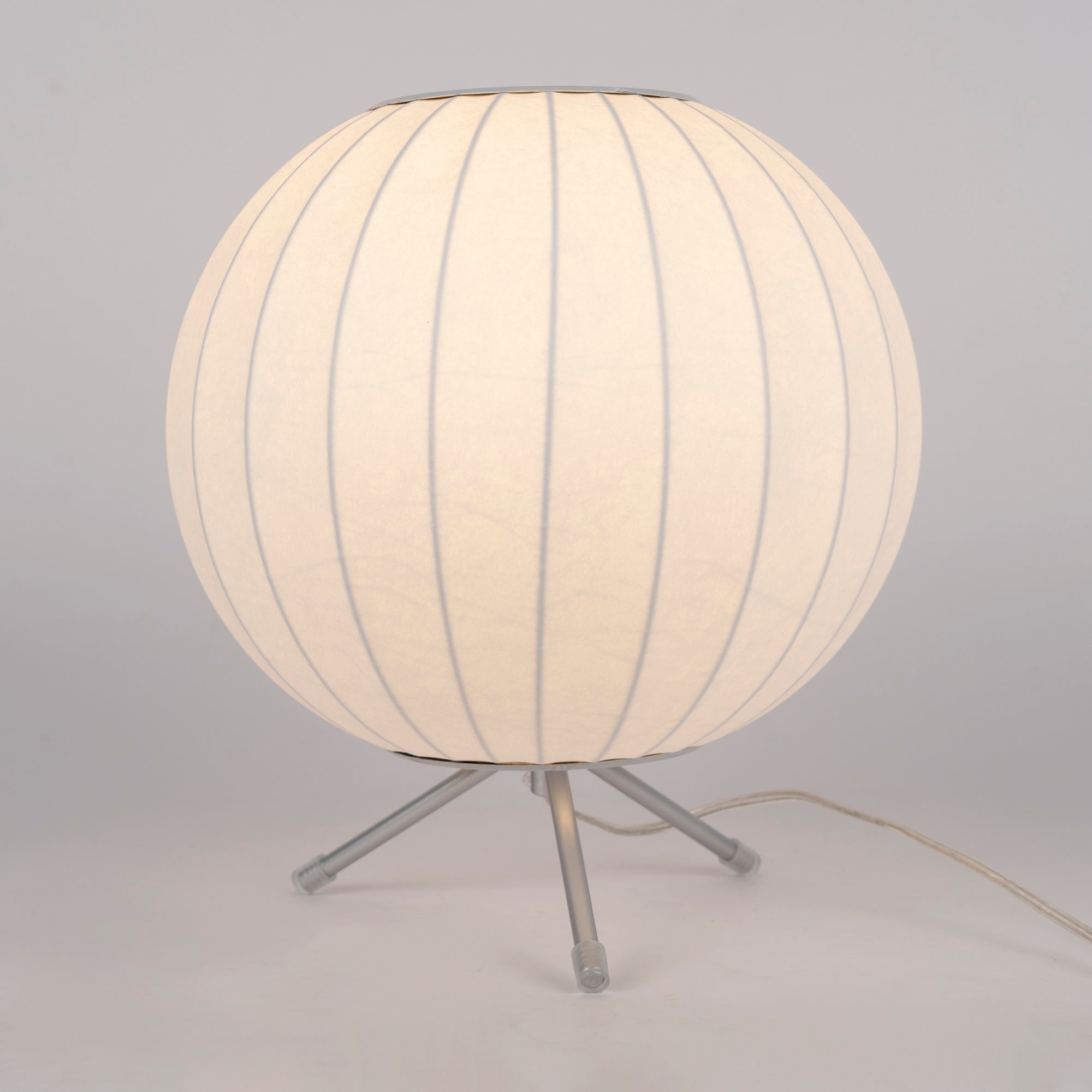 Nelson Tripod Table Lamp - Lumpaz