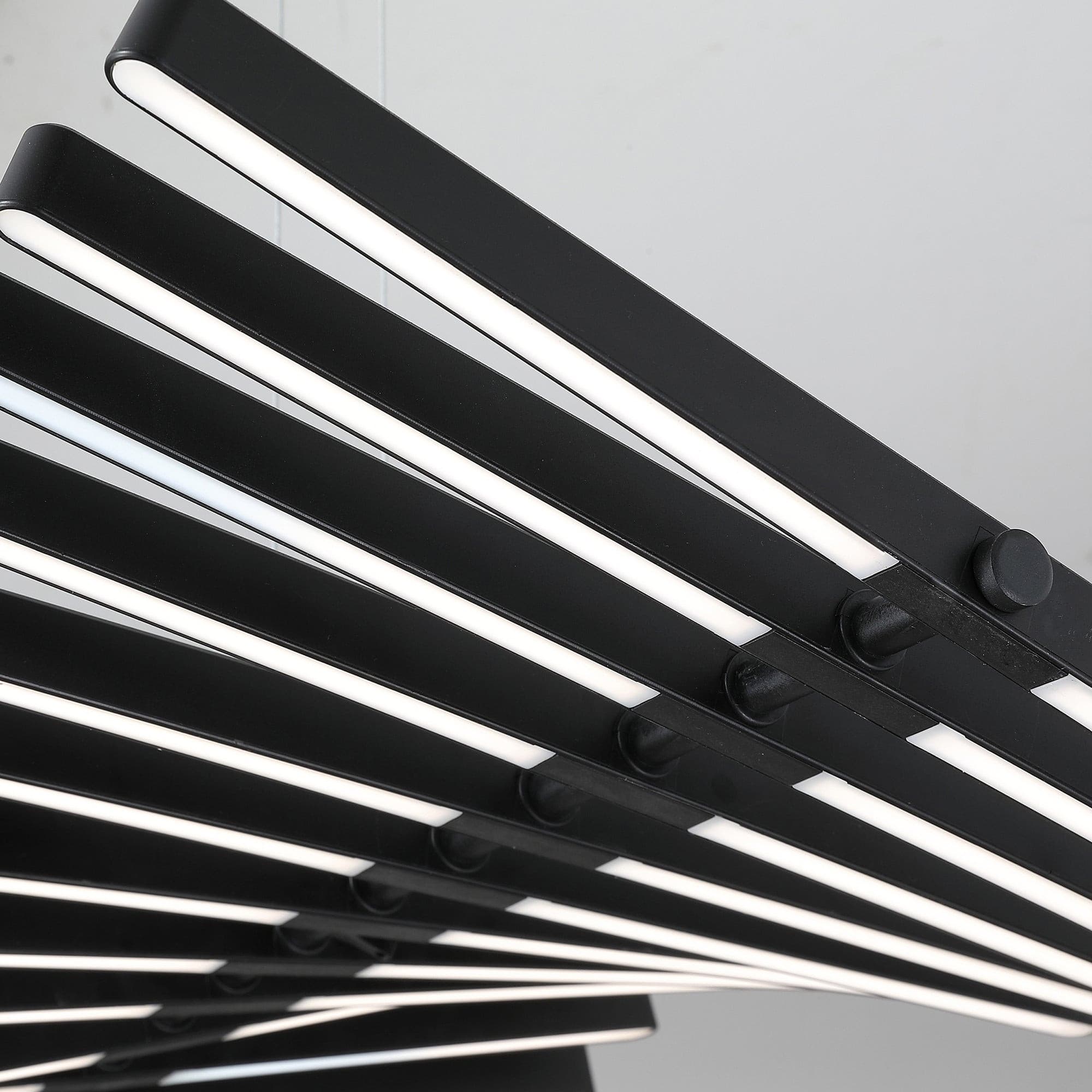 Black Rhythm Collection Chandeliers - Lumpaz