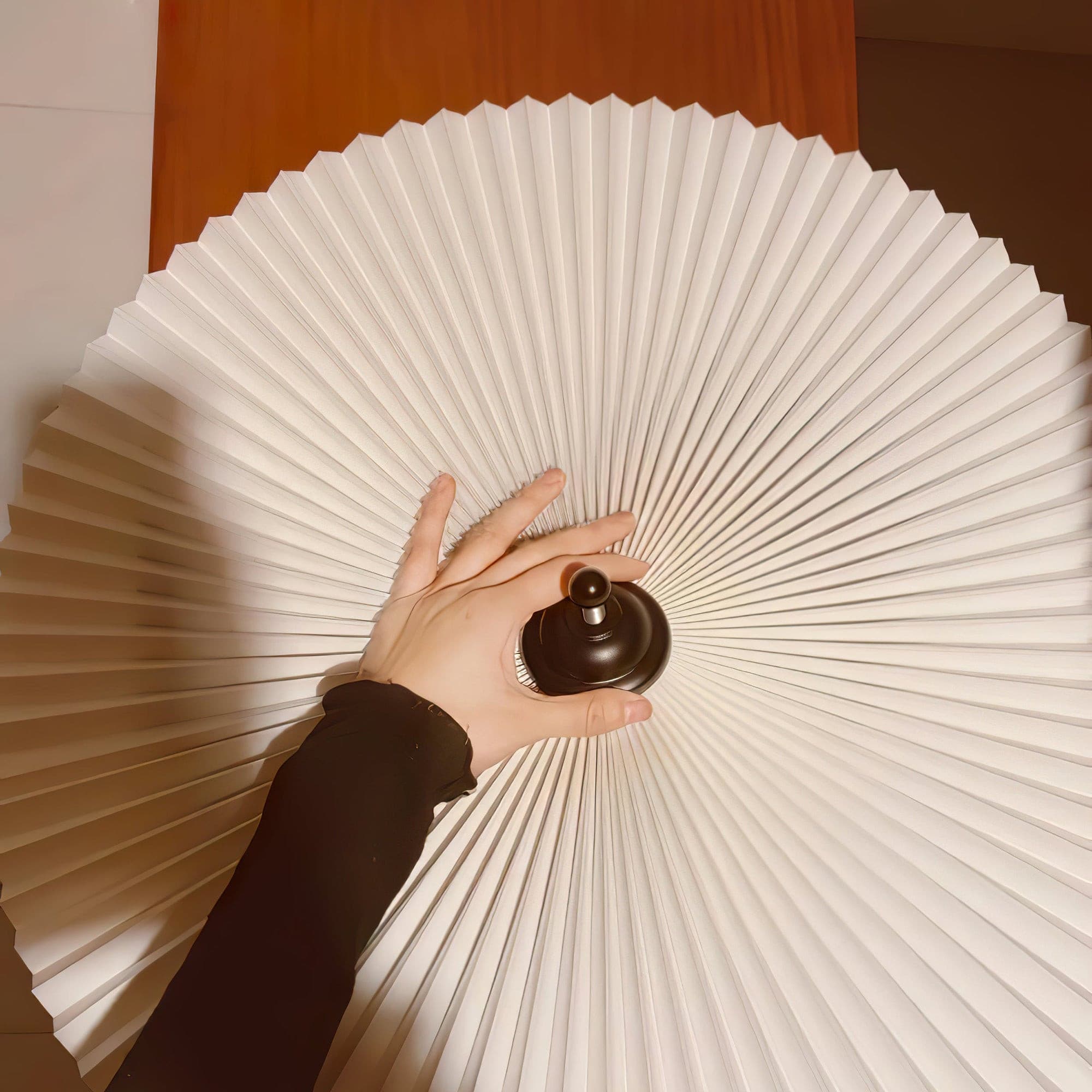Wiggly Pleated Table Lamp - Lumpaz