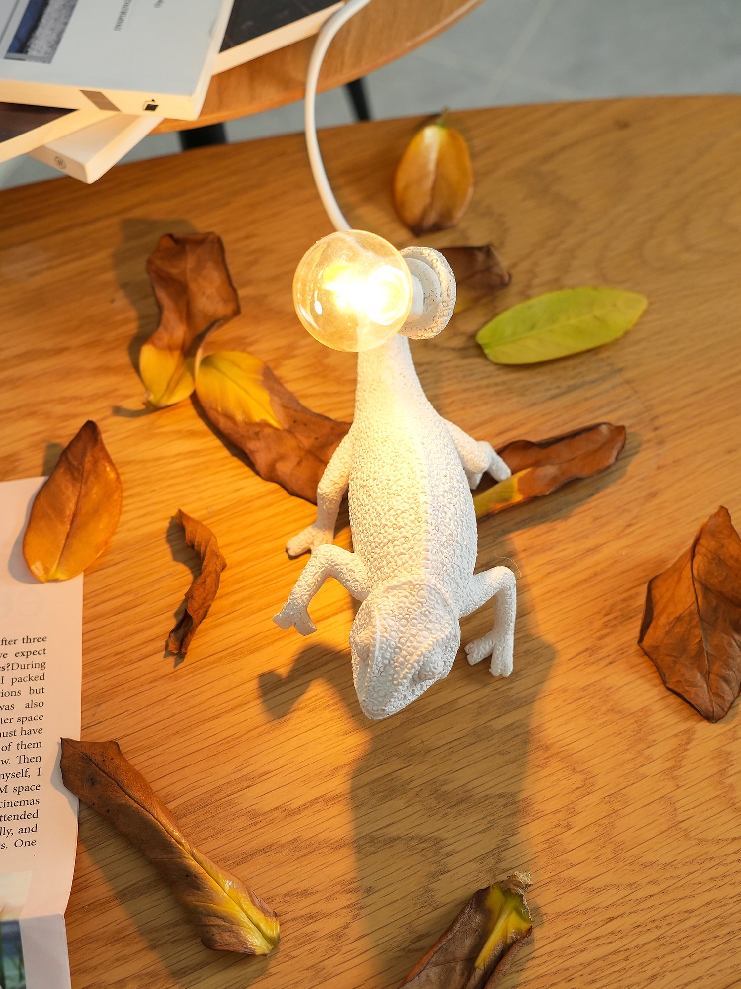 Chameleon Table Lamp - Lumpaz