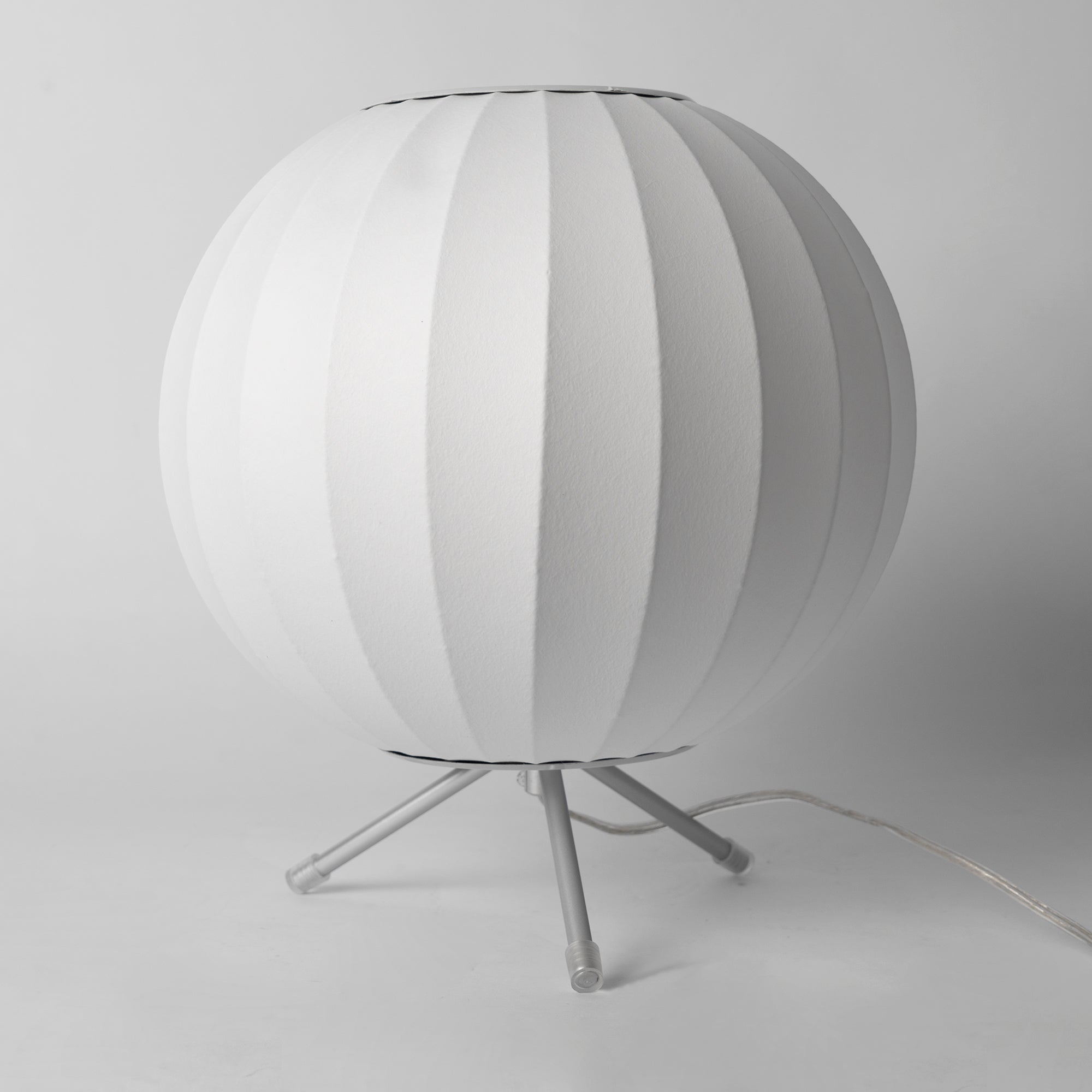Nelson Tripod Table Lamp - Lumpaz