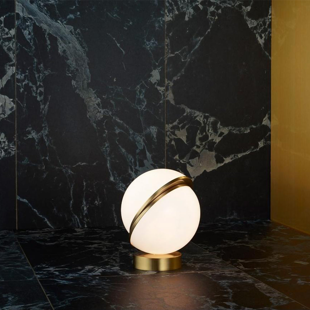 Crescent Table Light - Lumpaz